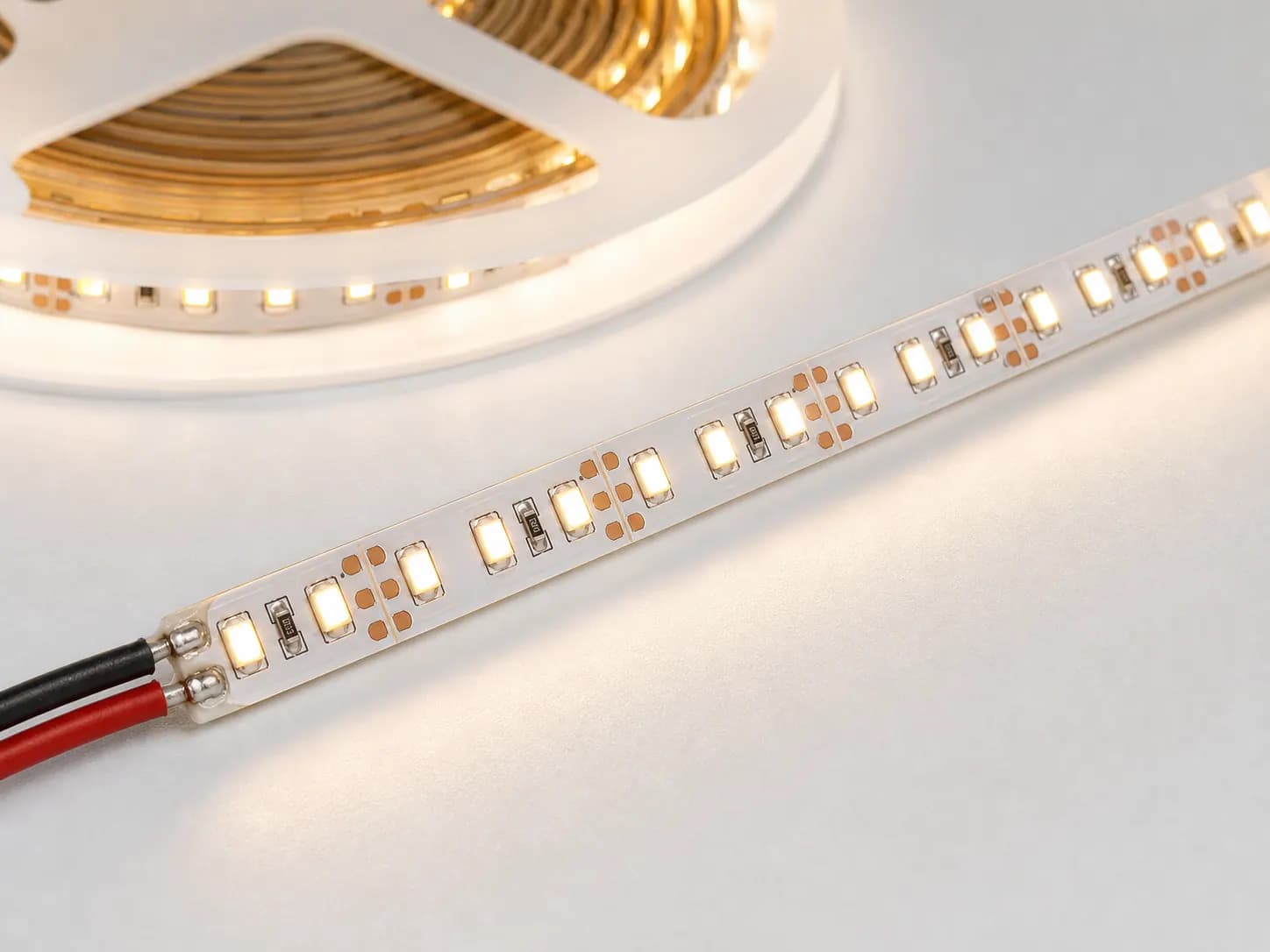 شريط LED دليل B2B